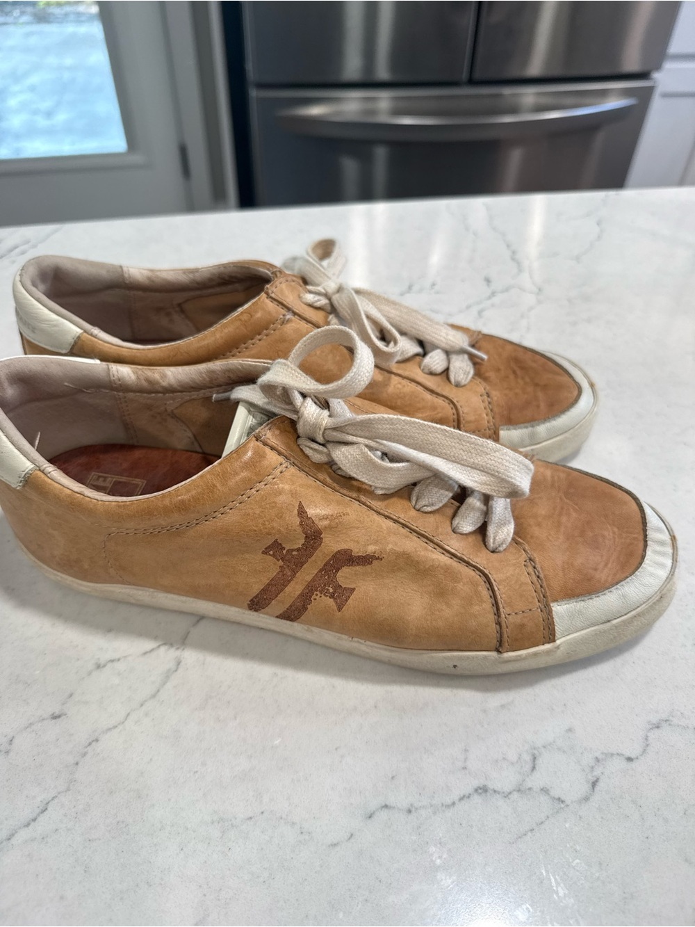 Vintage Frye Men’s Tan Leather Lace-Up Sneakers Size 10